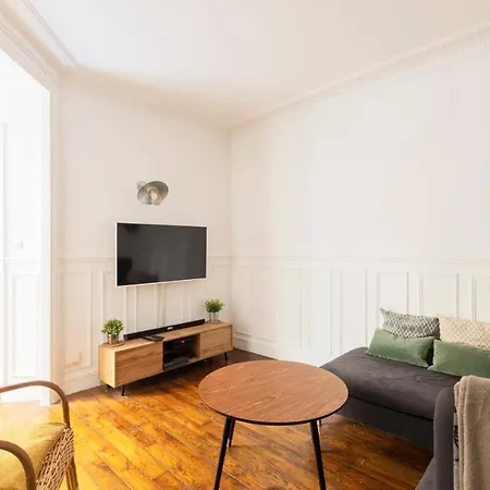 Guestready - Cozy Central Apt - Gobelins *